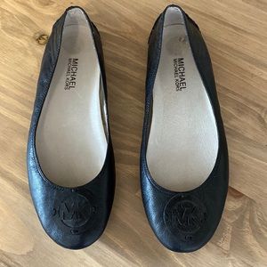 Size 8 Black Leather Michael Kors Flats